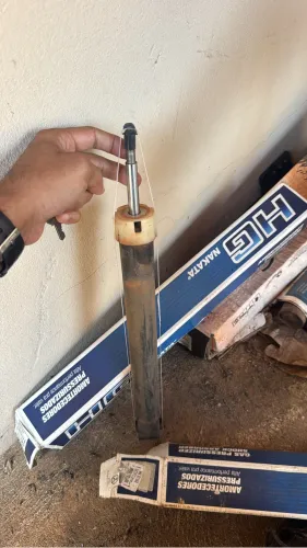 Amortecedores traseiros e dianteiros, para Saveiro G6.G7G8