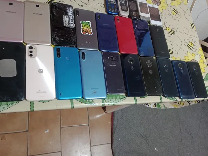 Celulares pra vender  35 cada 