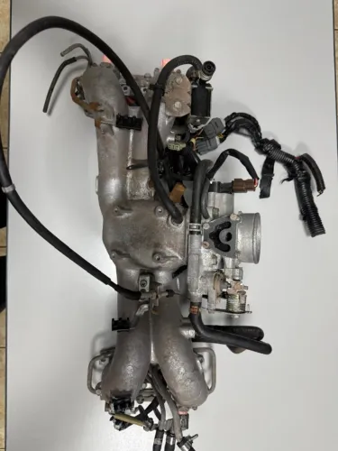 Coletor de admissão motor Subaru completo original, Cod. da peça AA140 JAPAN 