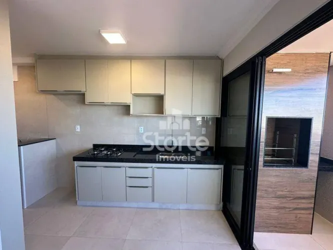 Apartamento com planejados de 2/4 para alugar, 66m² por R$ 3.500/mês - Santa Mônica - Uber