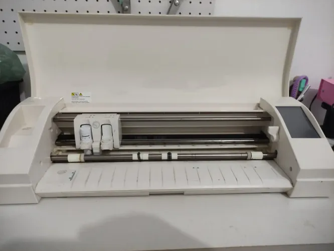 Silhouette Cameo 3