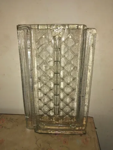 Telha de vidro francesa desenhada