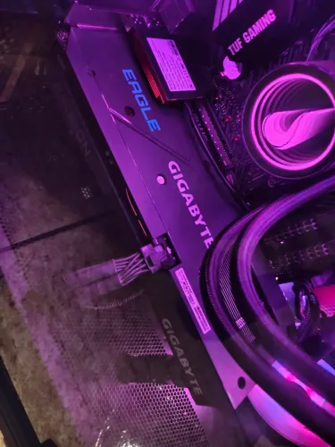 Gigabyte Radeon RX 6600 Eagle 8G nova
