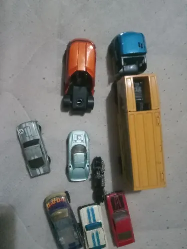 Vendo carrinhos hotweels