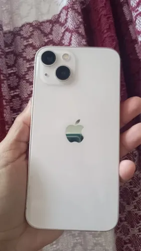 iPhone 13 rosa 88% de bateria único dona R$1800 para vender. Hoje 