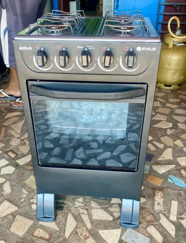 Fogão 4 bocas Braslar preto. ENTREGO