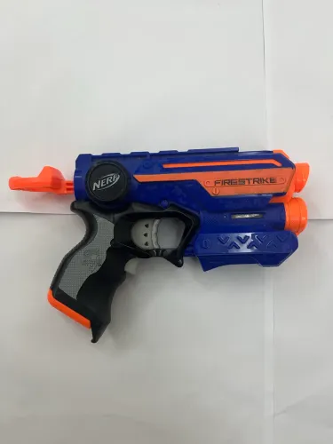 Nerf N-Strike Elite Firestrike com laser