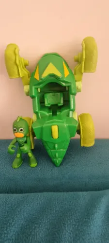 Mini Boneco Lagartixo Com Veiculo Deluxe Pj Masks - F2109 - Hasbro