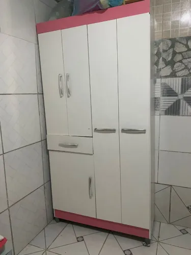 Guarda roupa feminino