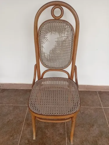 Cadeira antiga
