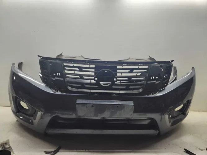 Para-choque  dianteiro  nissan  frontier  2018 a 2020