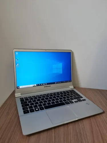 Notebook Samsung Intel Core i5 04GB SSD 120 | Por Apenas 999,00 | Ótimo Estado