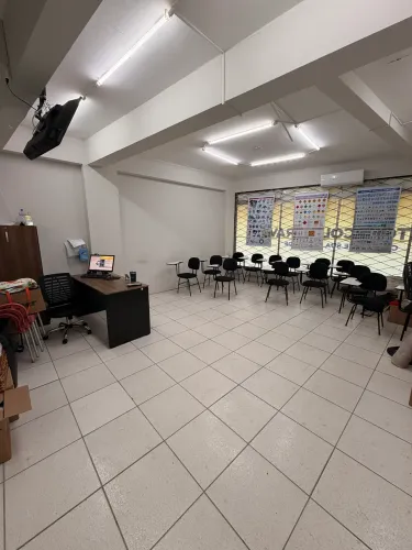 Salas comerciais para alugar centro de Itajaí