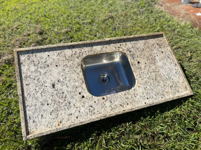 Pedra de Mármore/Granito com Cuba - Ótimo Estado