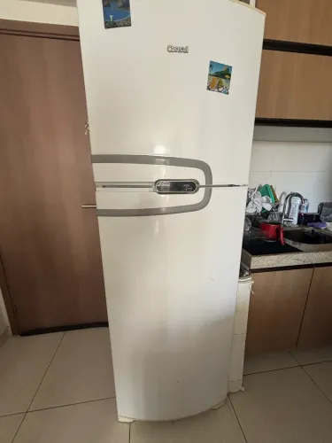 Geladeira cônsul - Com Defeito