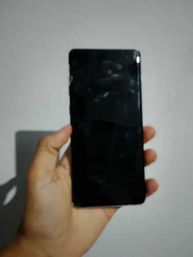 Celular S10 Plus (display/tela quebrado)