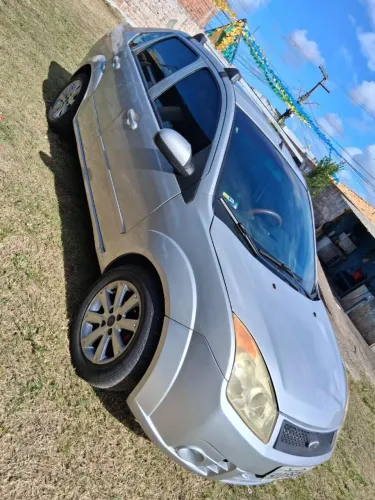 Ford Fiesta Sed. 1.6 8V Flex 4P 2008