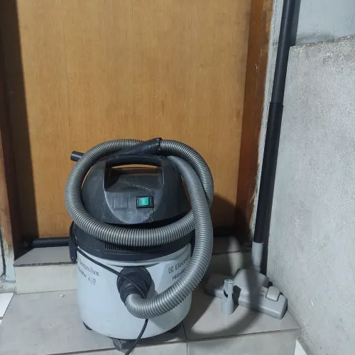 Aspirador de pó Electrolux hidrovac A10