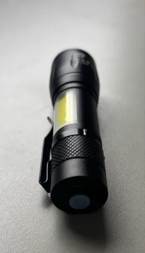 Lanterna de Lítio com Luz Forte