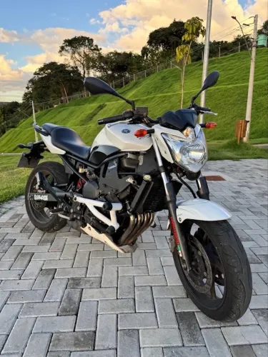 Yamaha XJ 6