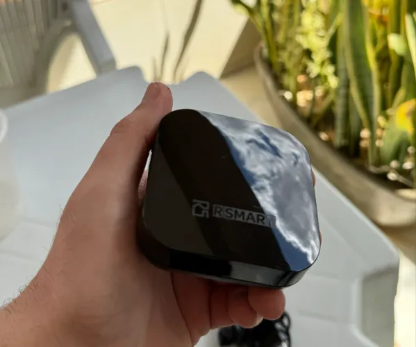 Smart Controle Universal Inteligente RSMART Wi-Fi Infravermelho - Compatível com Alexa