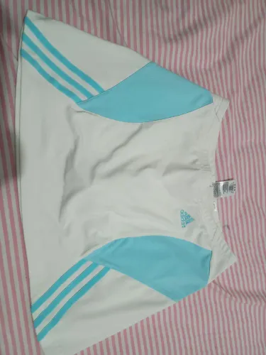 Short saia tamanho G Adidas