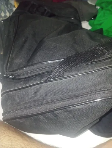 Vende se mala de viagem