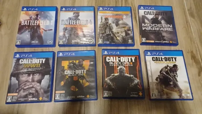 Lote de 8 jogos de PS4 japoneses - incluem: CALL OF DUTY, BATTLEFIELD E THE DIVISION