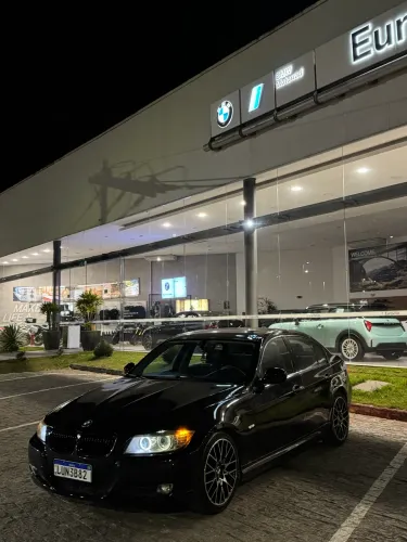 BMW 320I A 2010