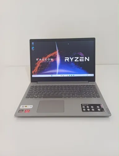 Notebook Lenovo Ryzen 5 - Placa Vídeo AMD Vega 2Gb - SSD 240 Gb - 8 Gb RAM