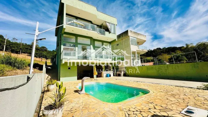 Casa à venda Cond. Santa Fé em Joanópolis com acesso a Represa - 1250 m²