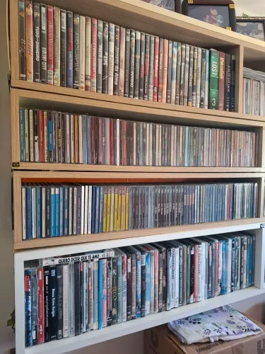 CDS, DVDS e blu-ray 