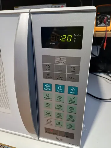 Micro-ondas 30 litros, 3 mes de garantia 