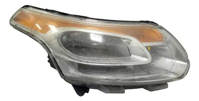 Farol Direito Citroen C3 Picasso 2011 Á 2015 Com Avarias Direito/passageiro