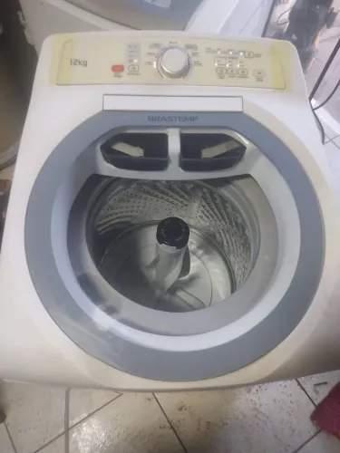 Vende uma máquina de lavar Brastemp 12kg