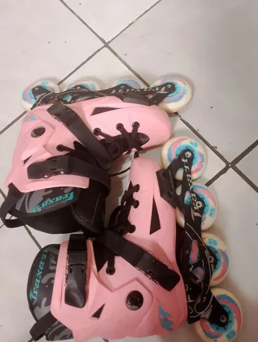 Patins traxart semi-novo valor r$ 600 aceito proposta