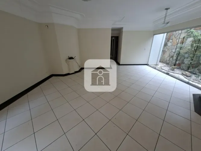 Casa para locação e venda no bairro Vigilato Pereira