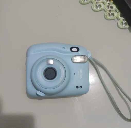 Câmera instax mini 11