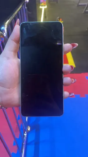 Celular realme c67