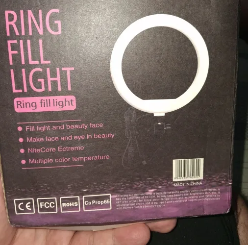 Ring Light novo na caixa, 3 móveis de ajuste de iluminação e tripé