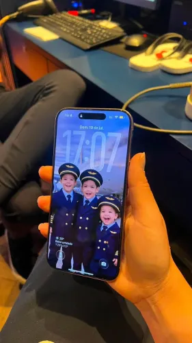 iPhone 16 Pro Max