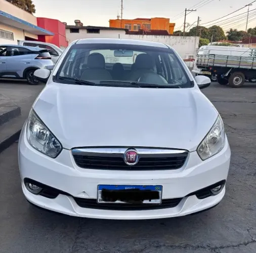 Fiat Grand Siena Essence 1.6 Flex 16V 2016