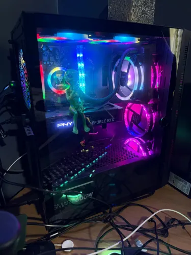 PC Gamer i7-10700 + RTX 3060 12GB + Monitor Samsung Odyssey G5 27" 2K