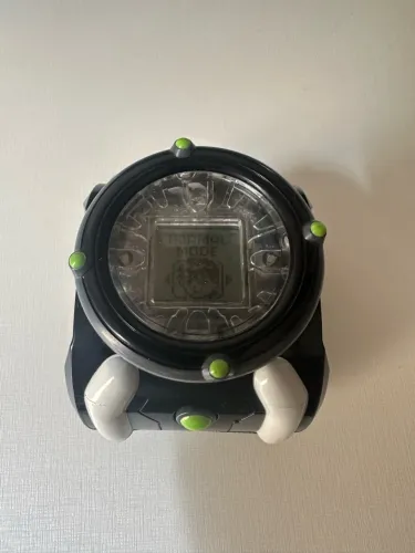 Relógio Ben 10 Omnitrix Deluxe - Usado