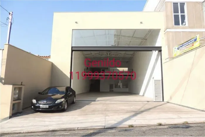 Galpão com 300m2 com mesanino , 7m altura vagas de garagem grande , a 5 minutos do metro F