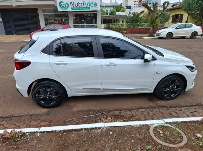 Chevrolet Onix Hatch Premier 1.0 12V TB Flex Aut. 4P 2020