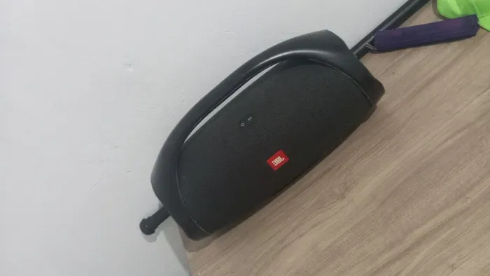 Bombox 