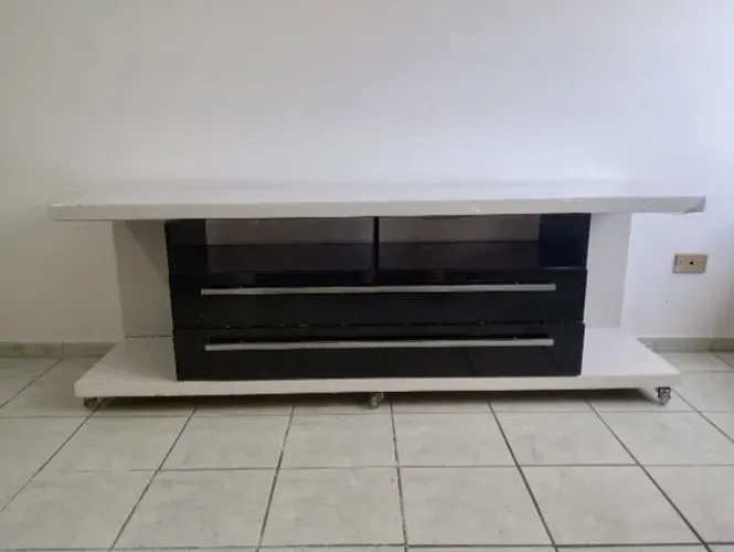 Rack Preto e Branco 1,80m com 2 Gavetas