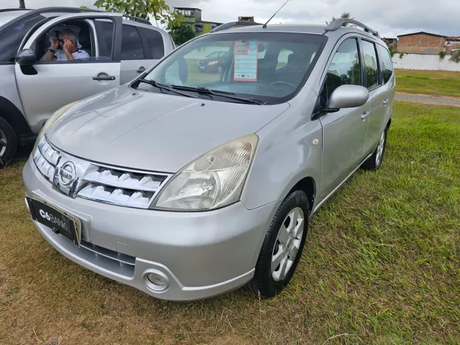 Nissan Livina Grand SL 1.8 16V Flex Fuel Aut. 2012