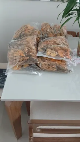 Flor e folhas secas desidratadas "rabo de gato"